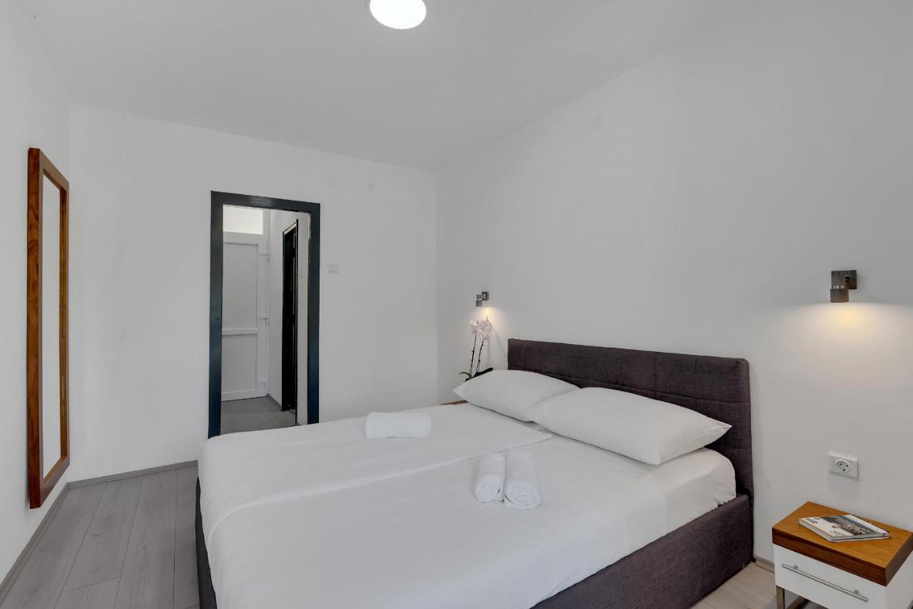 Hotel Alem Baška Voda Exteriör bild